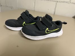 Nike Kinder-Sneaker Gr. 25