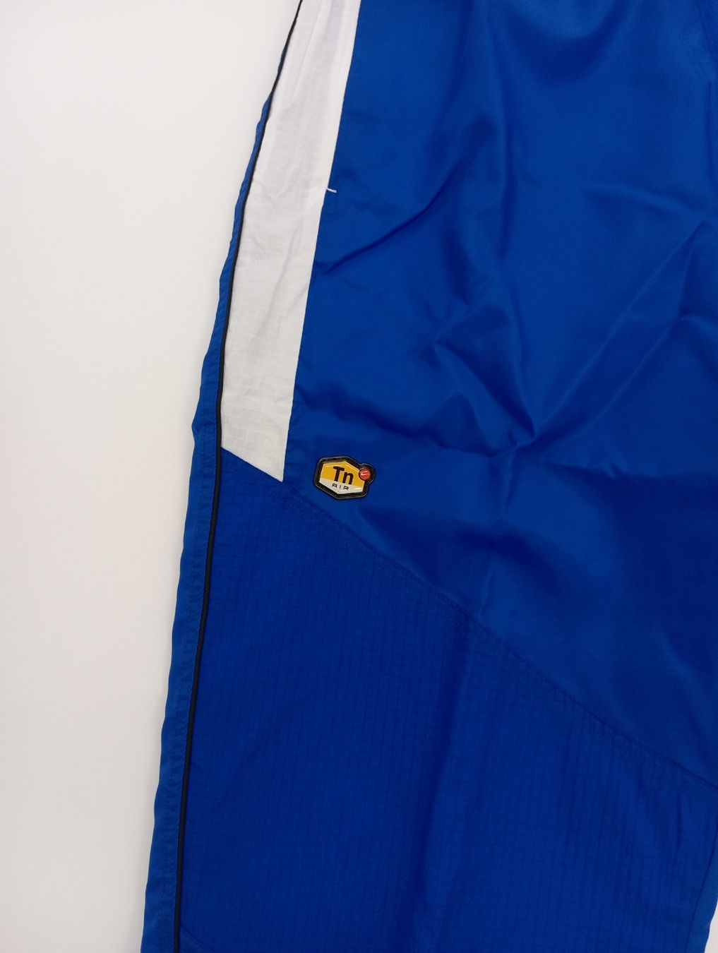 Nike Pantaloni: Nike TN Trackpant (S) – Nuovo (secondo la descrizione) da Schaffhausen venduto da outlez 1
