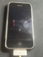 iPhone 2G (1. Gen ) 8GB Sammlerstücke / Als Defekt