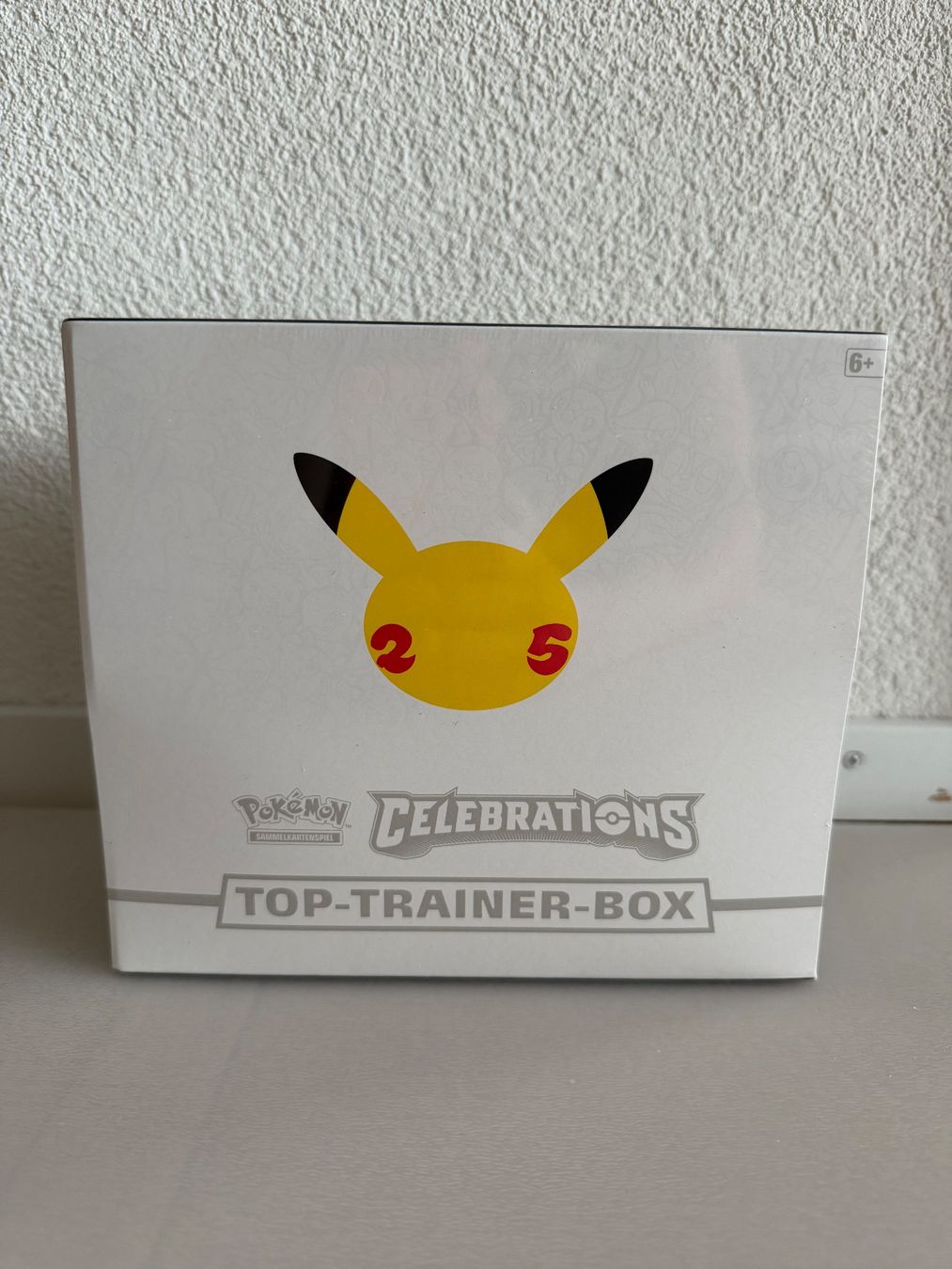 Pokémon Carte collezionabili: Pokémon Celebrations ETB (DE) – Nuovo e nell'imballaggio originale da Worblaufen venduto da tbegsr