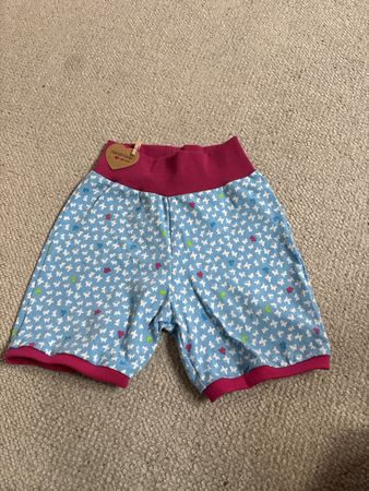 Neue Handmade Pumphose kurz 110/116