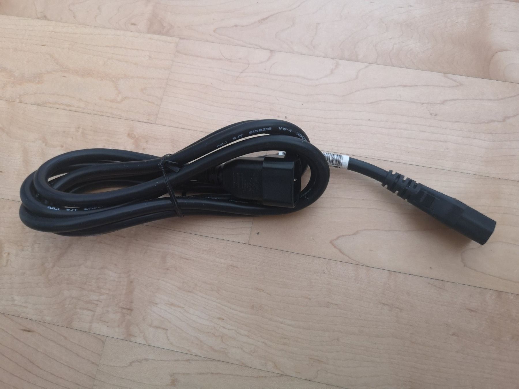 Kabel: Apparatekabel, Verlängerung, 1.80m, spezieller Stecker – Neu (gemäss Beschreibung) aus Horgen von Gstufe 2