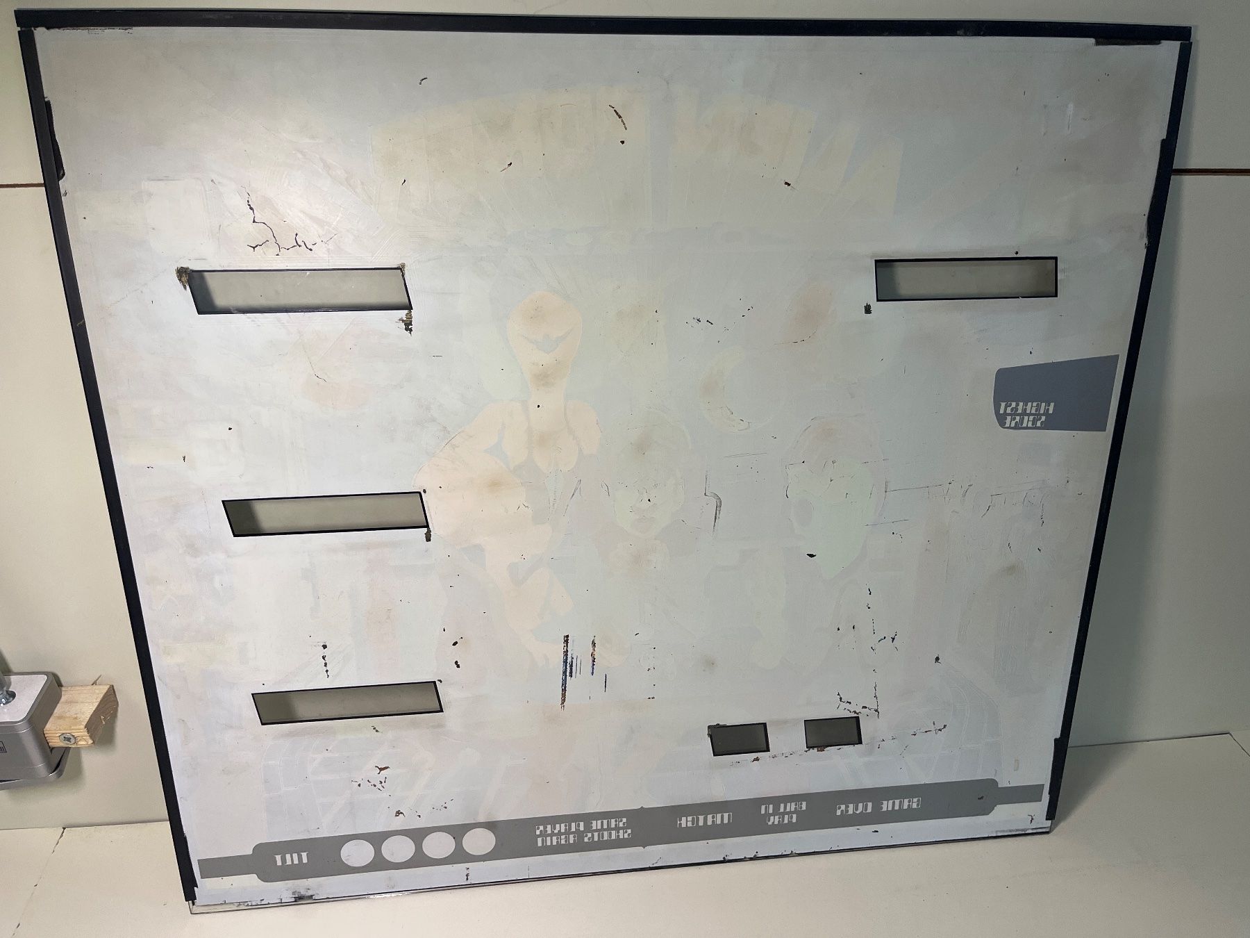 Williams Flipperkästen: Alien Poker Scheibe Flipper – Gebraucht aus Künten von  6
