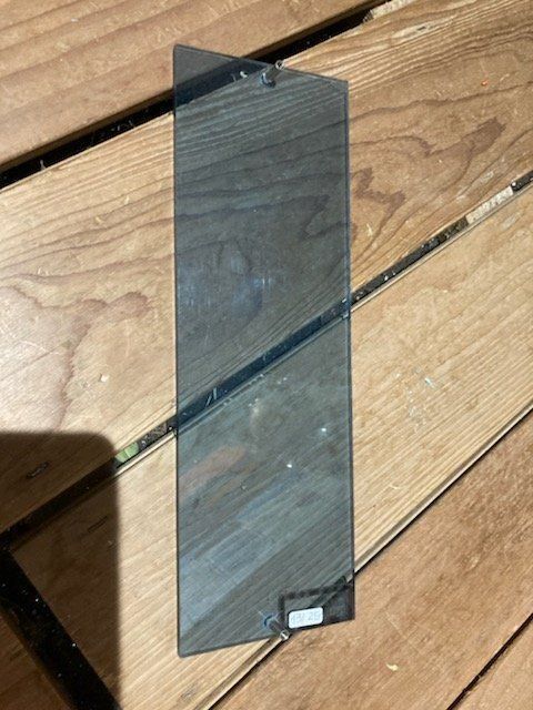 Blumentöpfe: bohrlos in vorhangschiene:plexiglasschaukel grau transparent – Gebraucht aus Schwarzenberg LU von kindler007 1