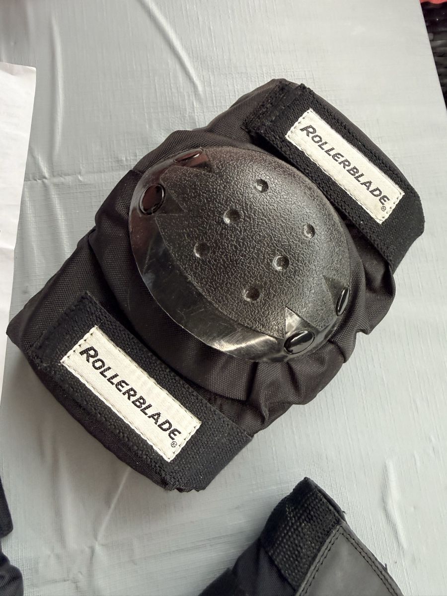 Schutz & Schoner: Rollerblade Knie Ellbogen Handgelenk Grösse L – Gebraucht aus Rorschacherberg von pol_2pw7 4