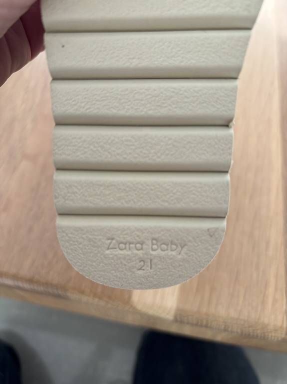 Zara Scarpe per ragazzi: Schuhe, Gr. 21 – Usato da Münchenbuchsee venduto da pulvfr 2