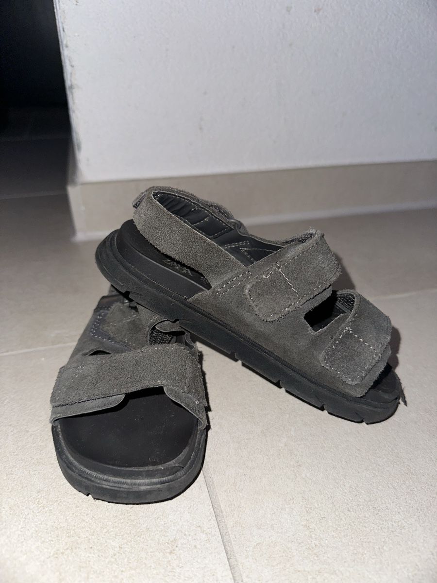 Scarpe per ragazzi: Zara Kinder Sandale – Usato da Uzwil venduto da sul_svh6