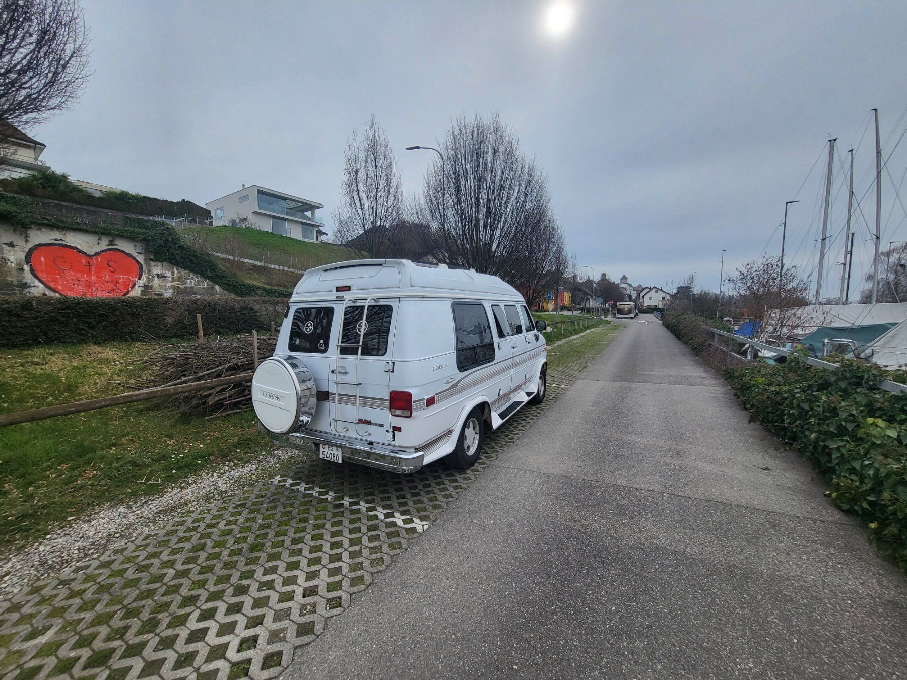 GMC Veicoli da campeggio: GMC Vandura Camper, Cobra – Usato da Basel venduto da Psydi 6