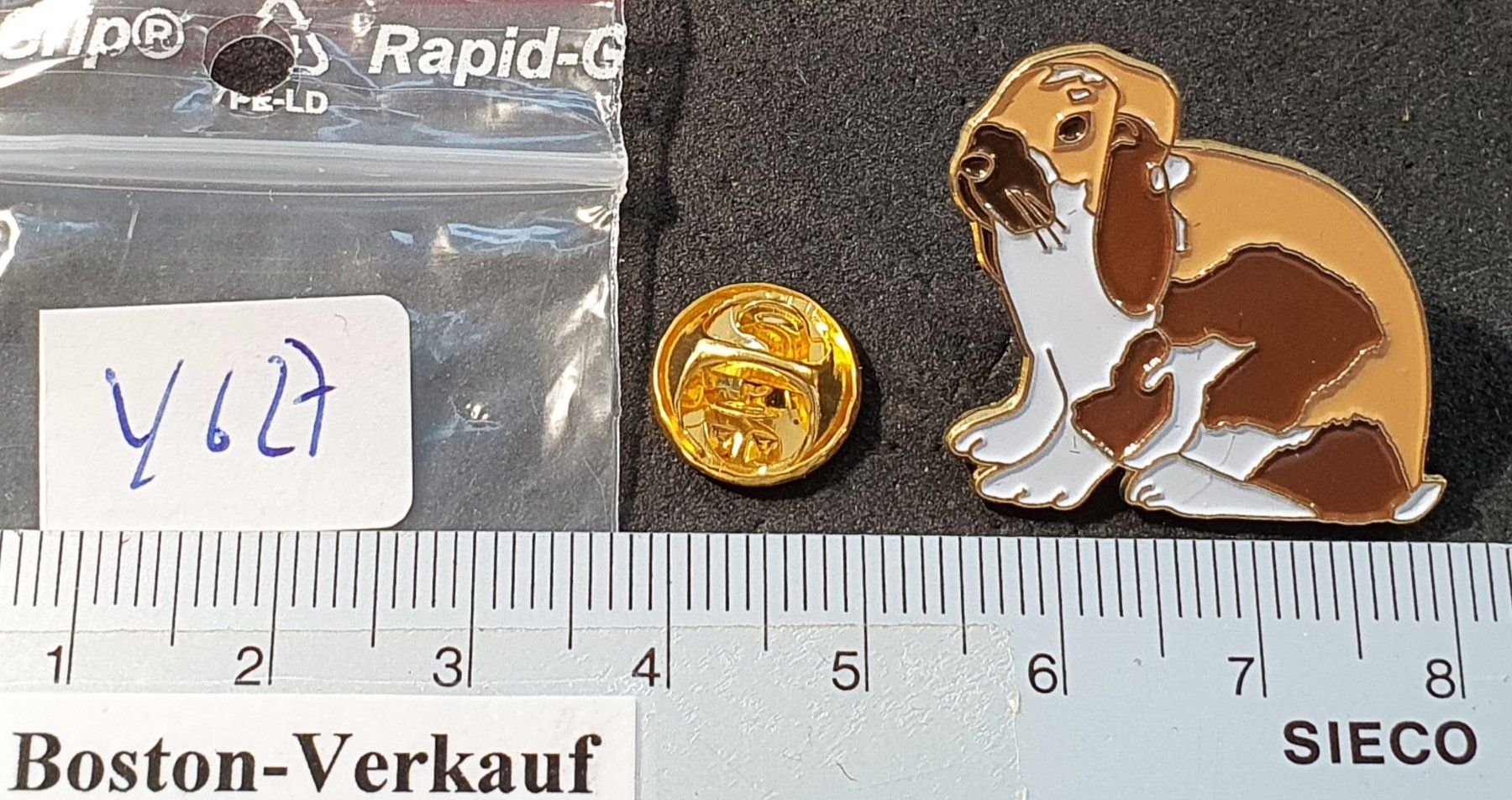 Placchette & Badge: Y627 - Pin Hase – Usato da Reinach BL venduto da Boston-Verkauf 1
