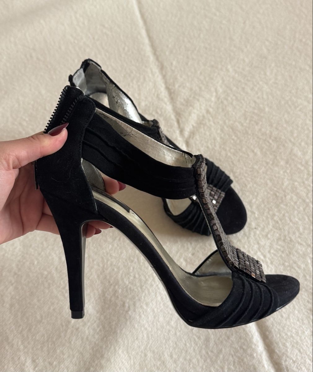 Zara Scarpe da donna: Vintage Zara rhinestone heels – Nuovo (secondo la descrizione) da Aigle venduto da 029_mbn 2