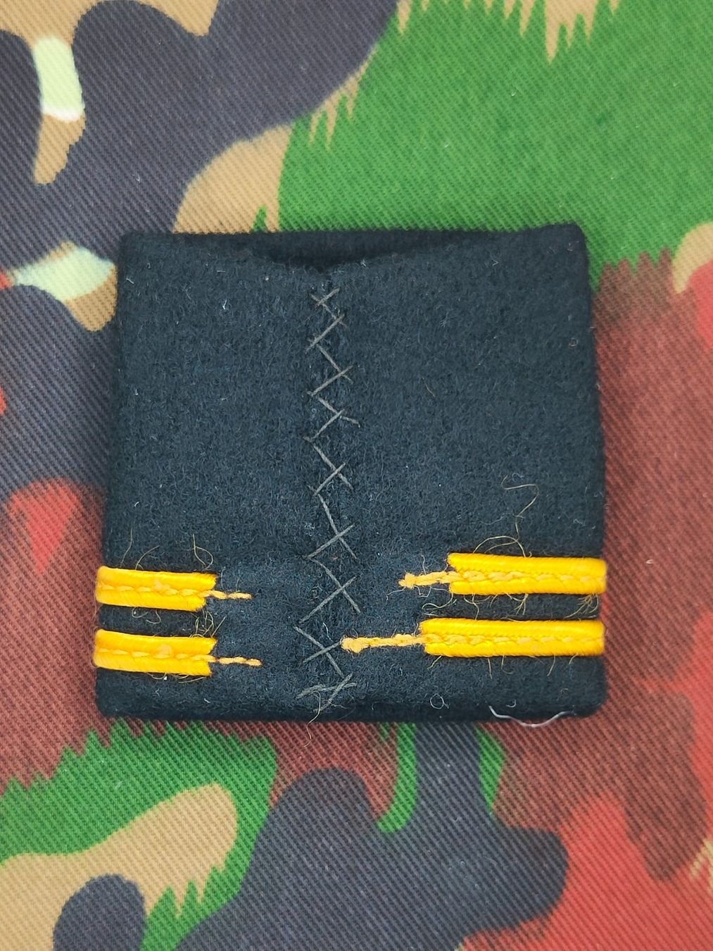 Placchette & Badge: Schulterpatten Oberleutnant Se – Usato da Bauma venduto da SwissMilitaria 1