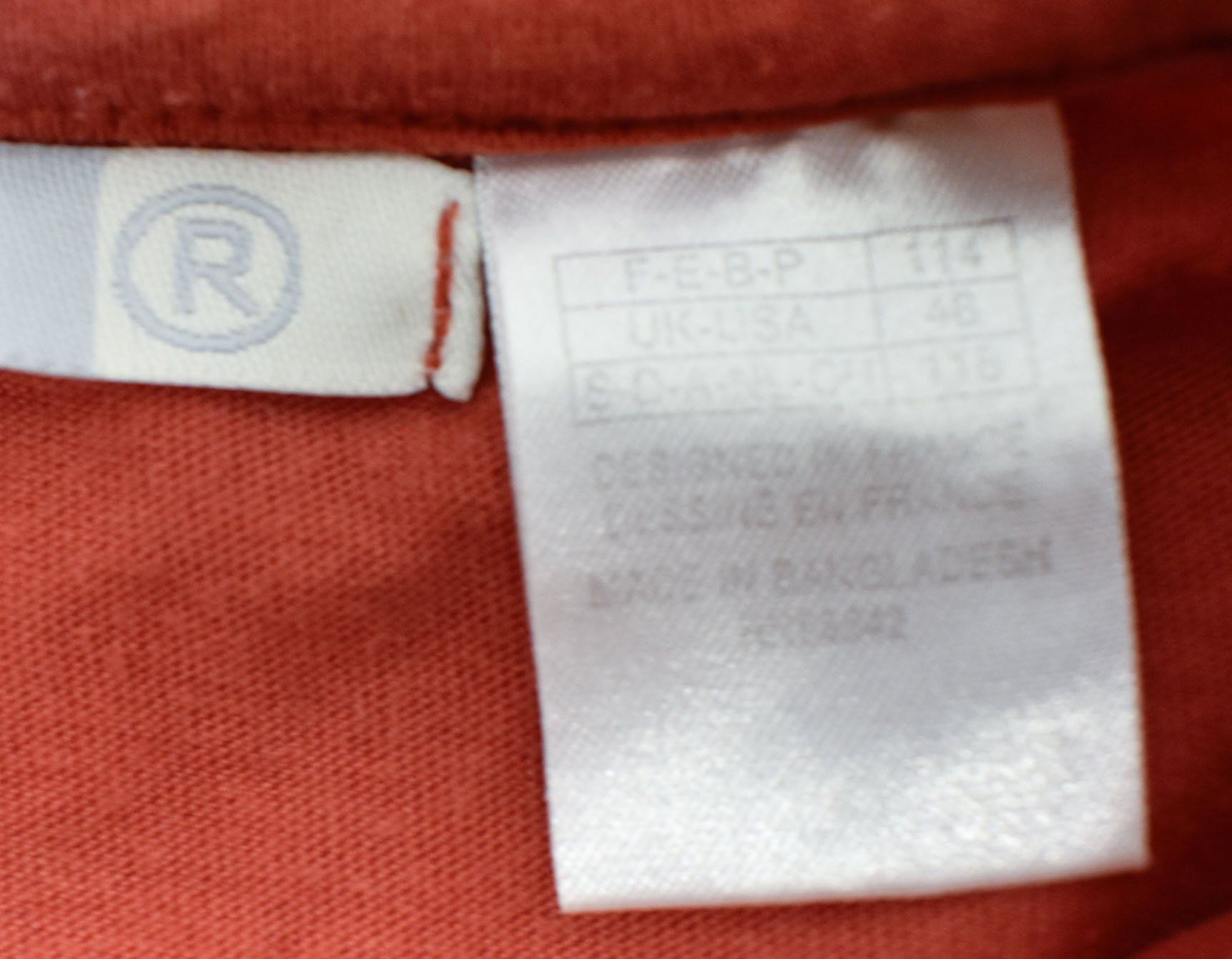Kleiderpakete & -sets: 3 Stk Sweat-Shirt dünner langarmiger Pullover Grösse 114 – Gebraucht aus Biel/Bienne von tim_pww5 9