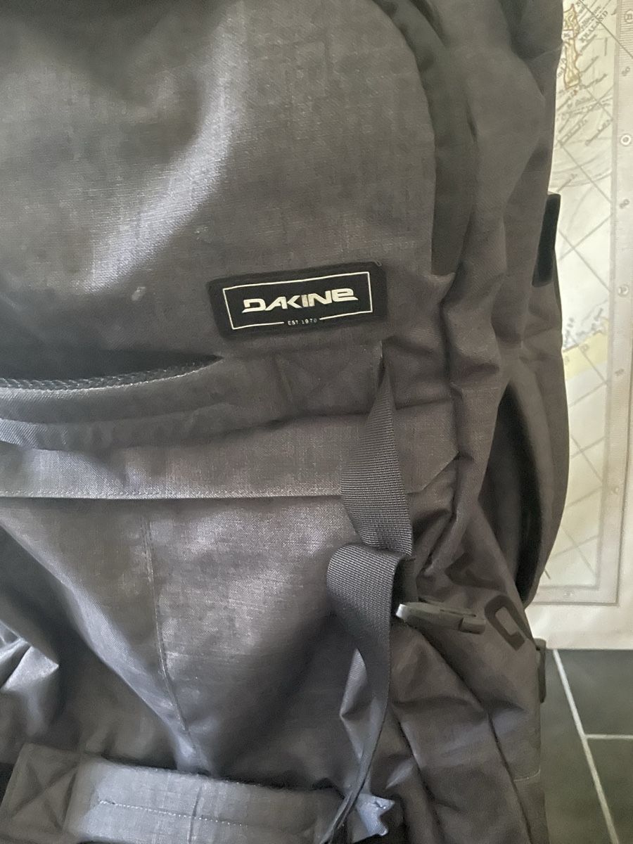 Dakine Valigie: Reisekoffer Dakine Split Roller 110 Liter grau gebraucht – Usato da Büren an der Aare venduto da mii_57vx 4