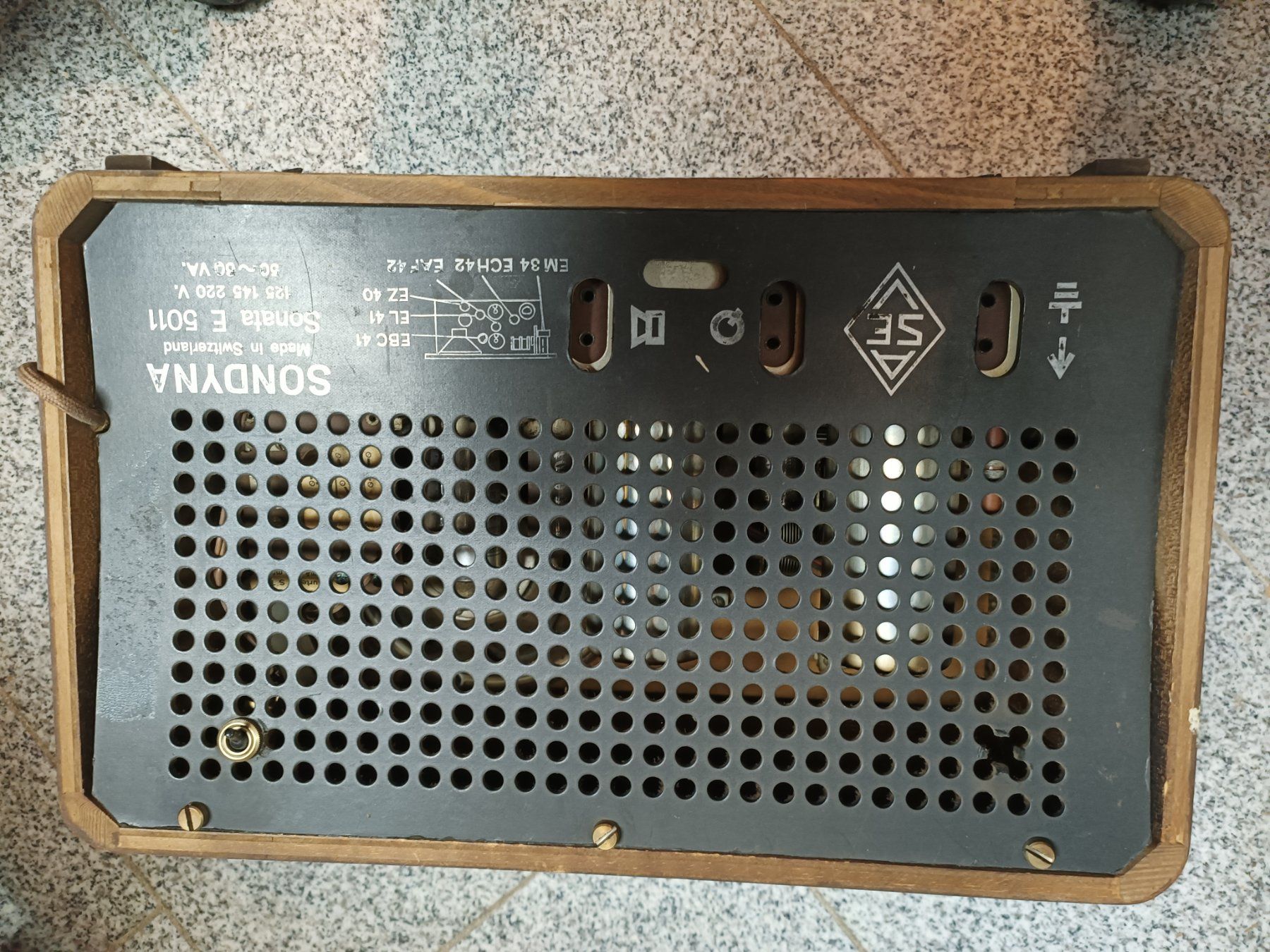 Radios: Radio Antike 5 Stück – Gebraucht aus Hallau von RemoT 2