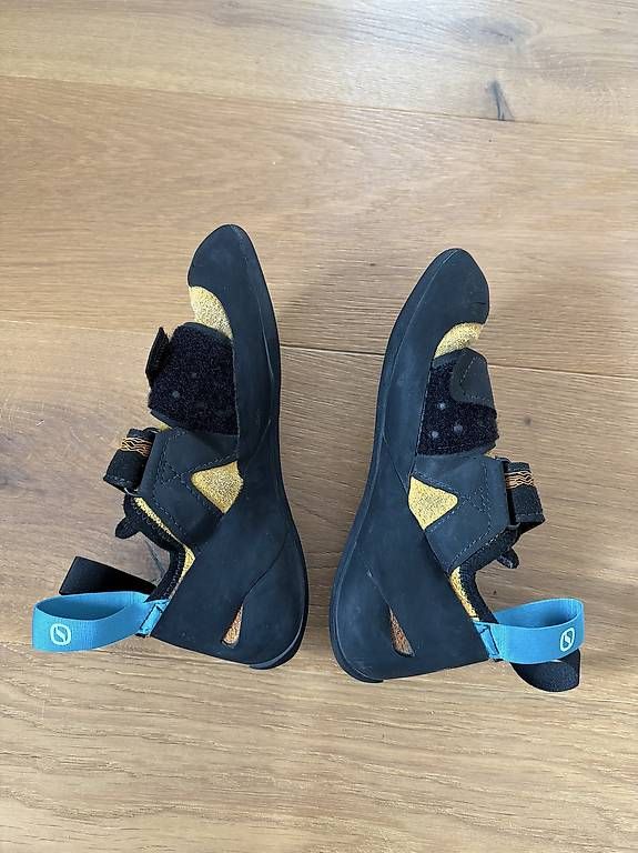 Herrenschuhe: Kletterschuhe Scarpa Kind Grösse 35.5 – Gebraucht aus Wald ZH von Schlumpfine80