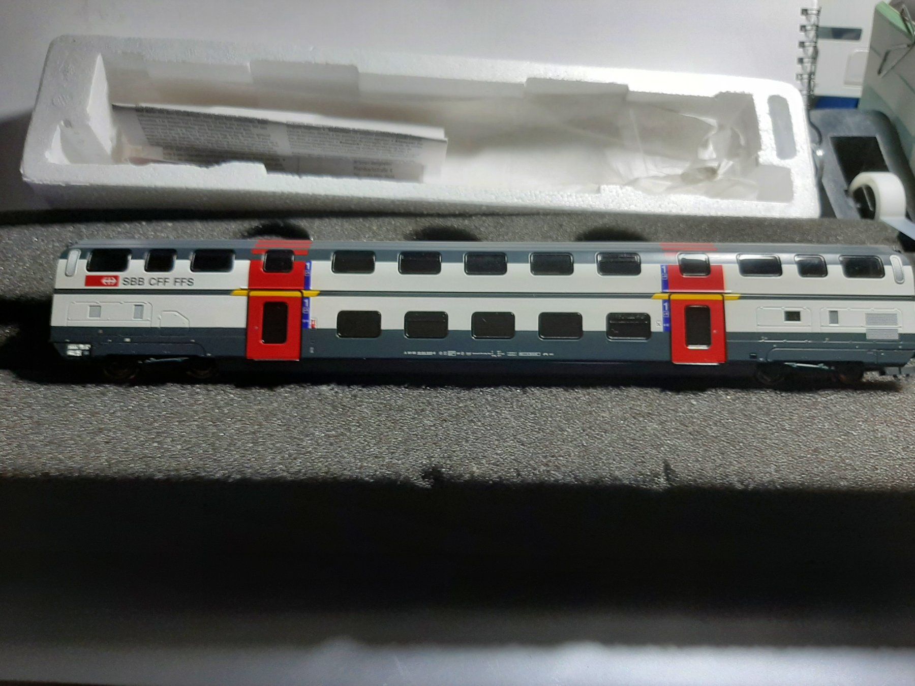 Roco Modellini di ferrovie: ROCO 45460 1CL – Usato da Avully venduto da RIVALIS