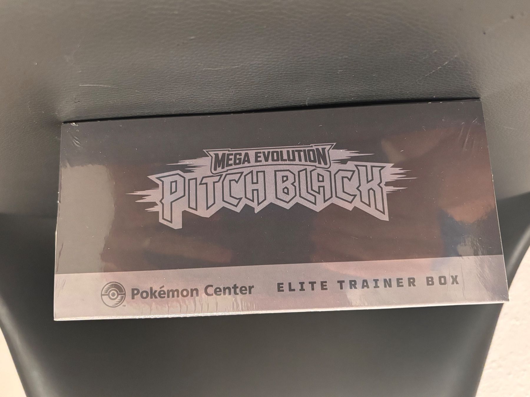Pokémon Sammelbilder & Trading cards: Elite Trainer Box Pokémon Center Pitch Black#3 – Neu und originalverpackt aus Massagno von Gametrader00 5