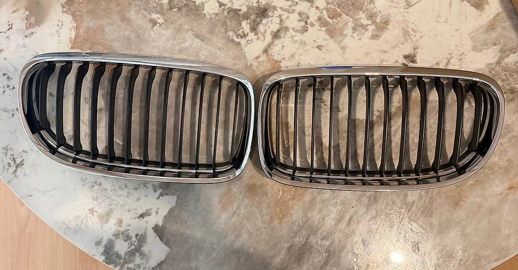 Tutti pezzi di ricambio auto: Original BMW Nieren Kühlergrill E90 E91 E92 Chrom Schwarz – Usato da Diepoldsau venduto da Fetahu1 1
