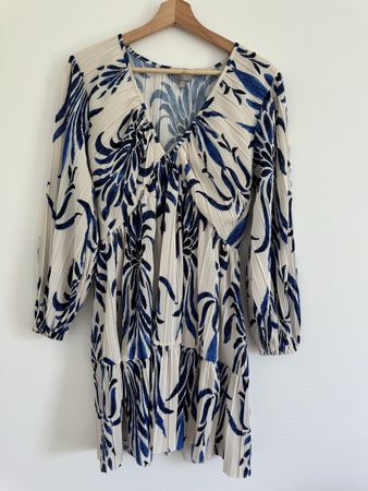 Plissee Kleid H&M