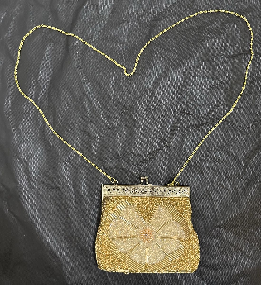 Borse da donna: Handverzierte Handtasche – Nuovo (secondo la descrizione) da Winterthur venduto da CW99