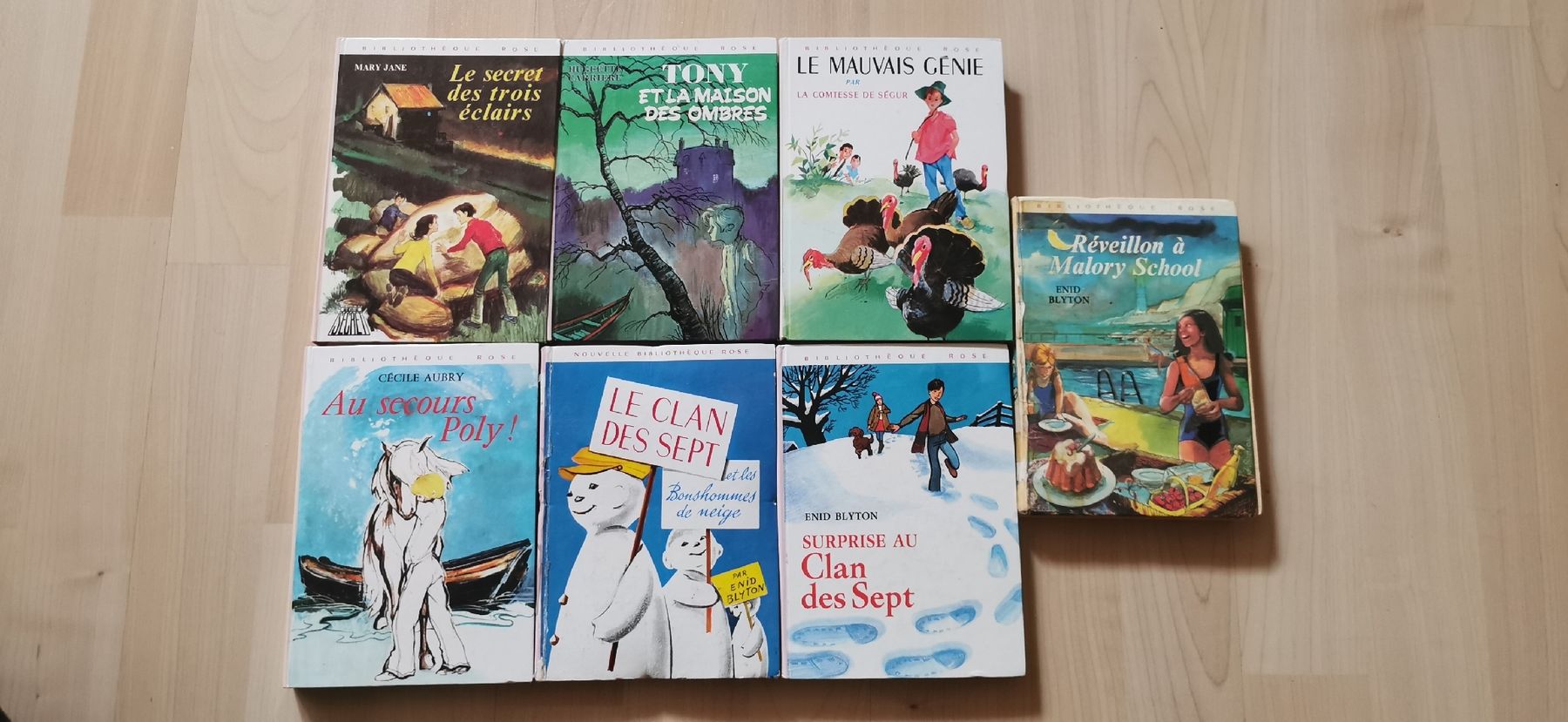Bücher: Lots de livres bibliothèque roses – Gebraucht aus Tavannes von shannonmeylan2003