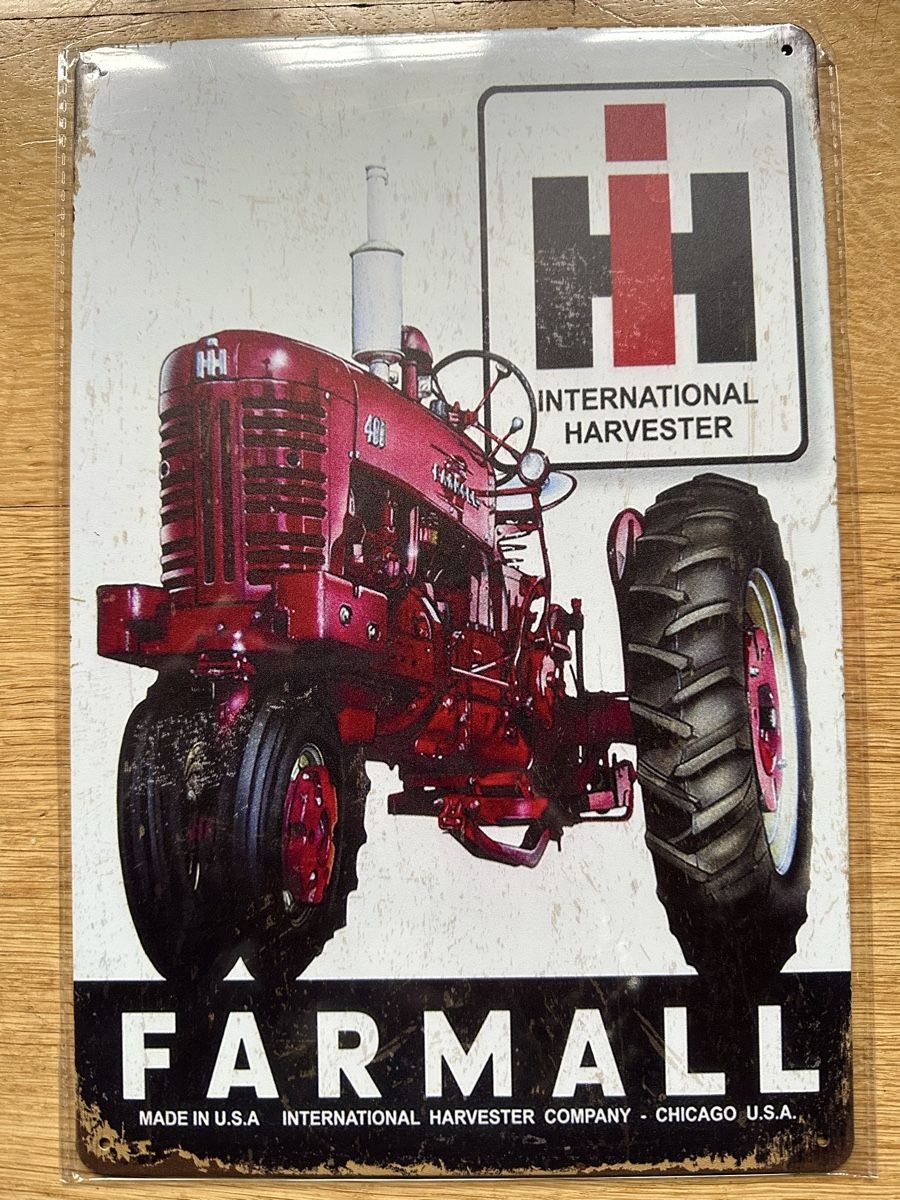 Schilder: Ihc farmall Traktor diesel schlepper Oldtimer classic  – Neu (gemäss Beschreibung) aus Reinach AG von rares75