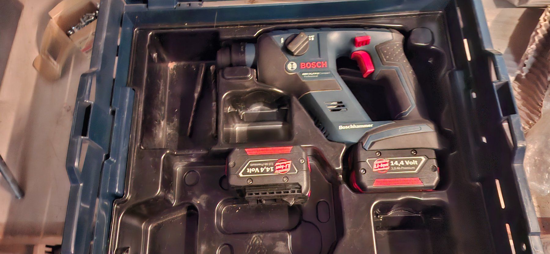 Bosch Trapani: Bosch Bohrhammer Letzter Preis 110.- – Usato da Rorbas venduto da Fugsuzo 1