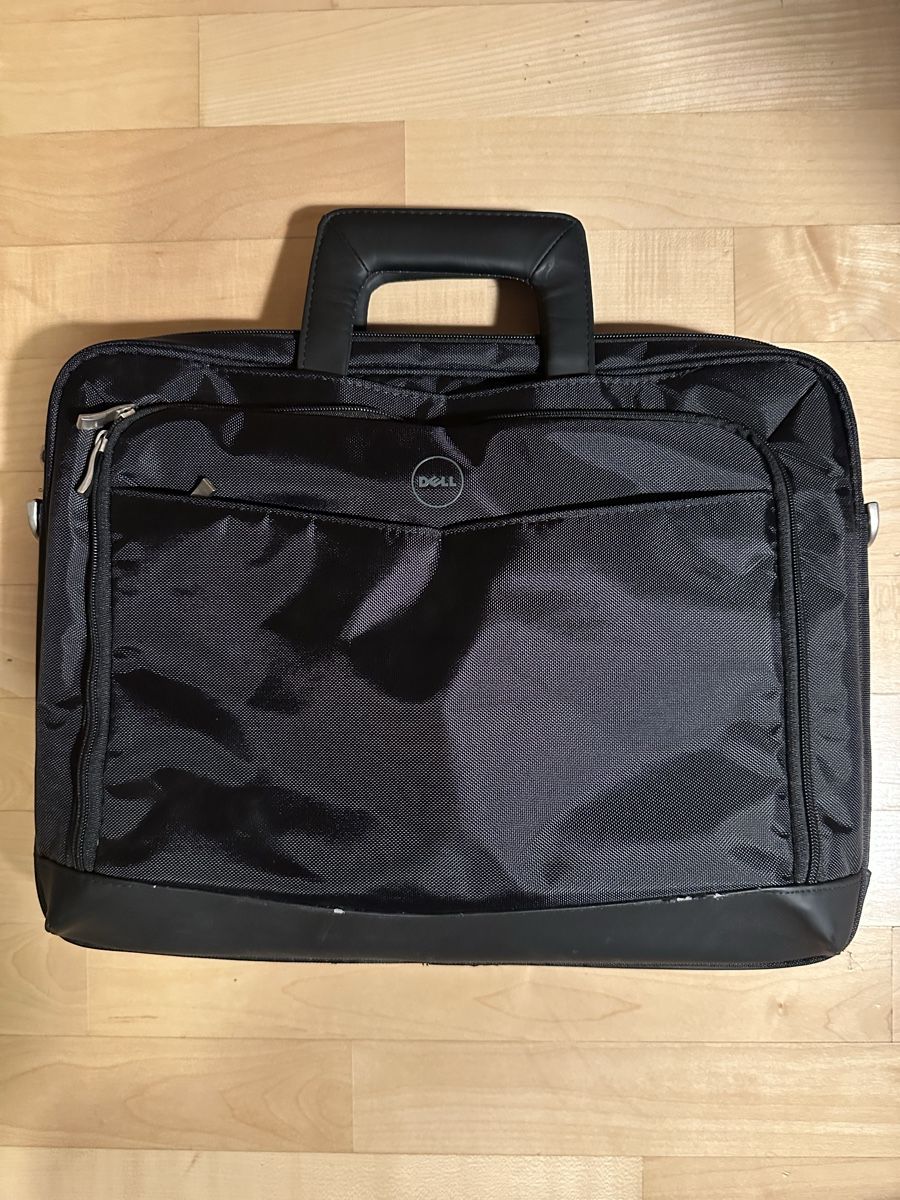 Koffer & Taschen: Praktische Laptoptasche, neuwertig – Neu (gemäss Beschreibung) aus Hergiswil NW von kaufe_at_kaufmann