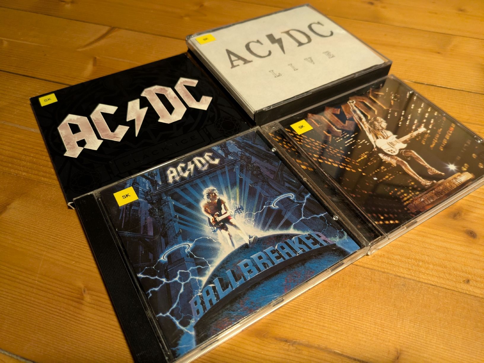 CDs: AC/DC CD Bundle (4 Alben) – D'occasion à Matten b. Interl par simkli