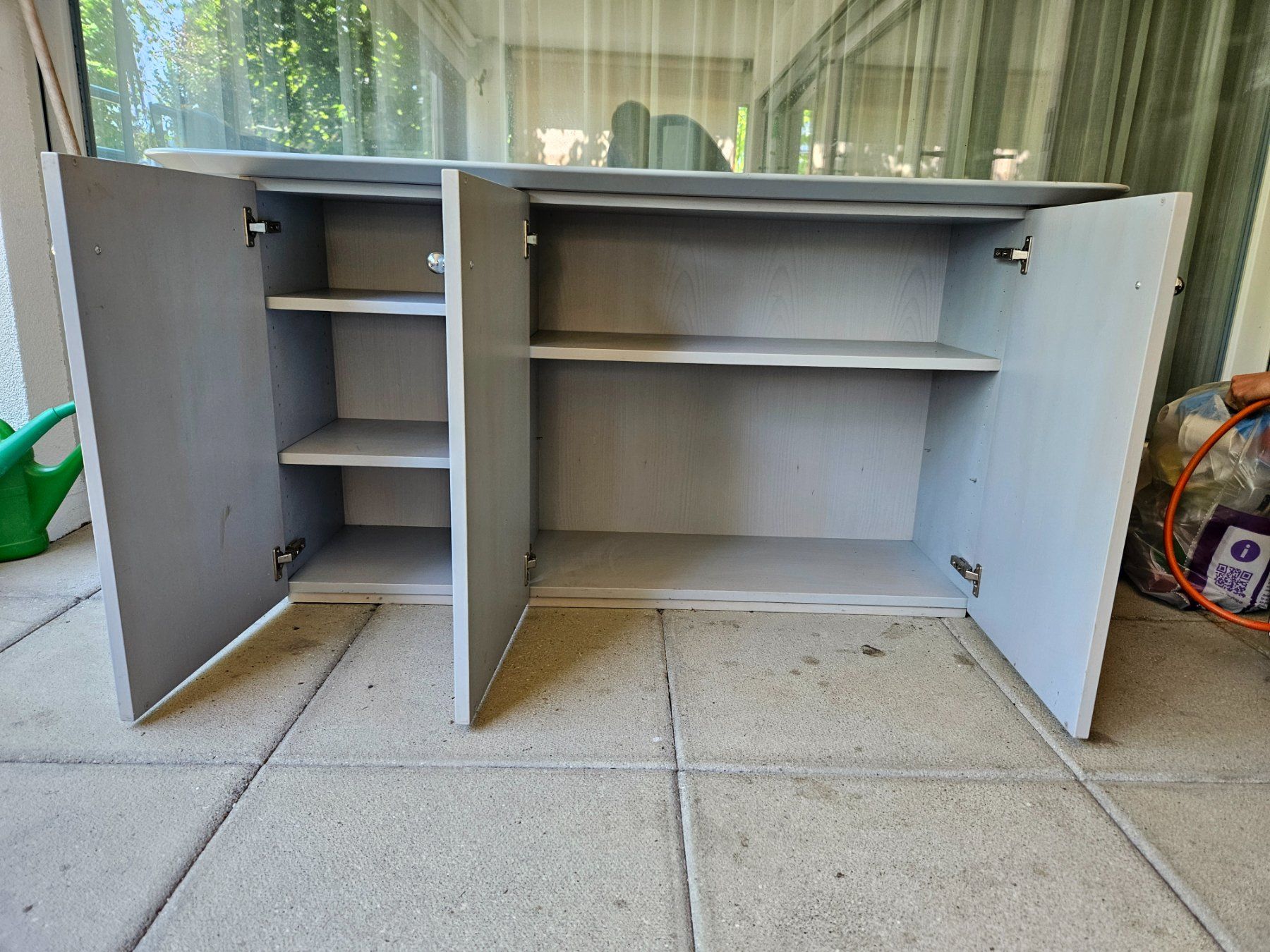Pfister Coffres: Möbel Sideboard 150 cm in Grau – D'occasion à Birmensdorf ZH par kar_f86l