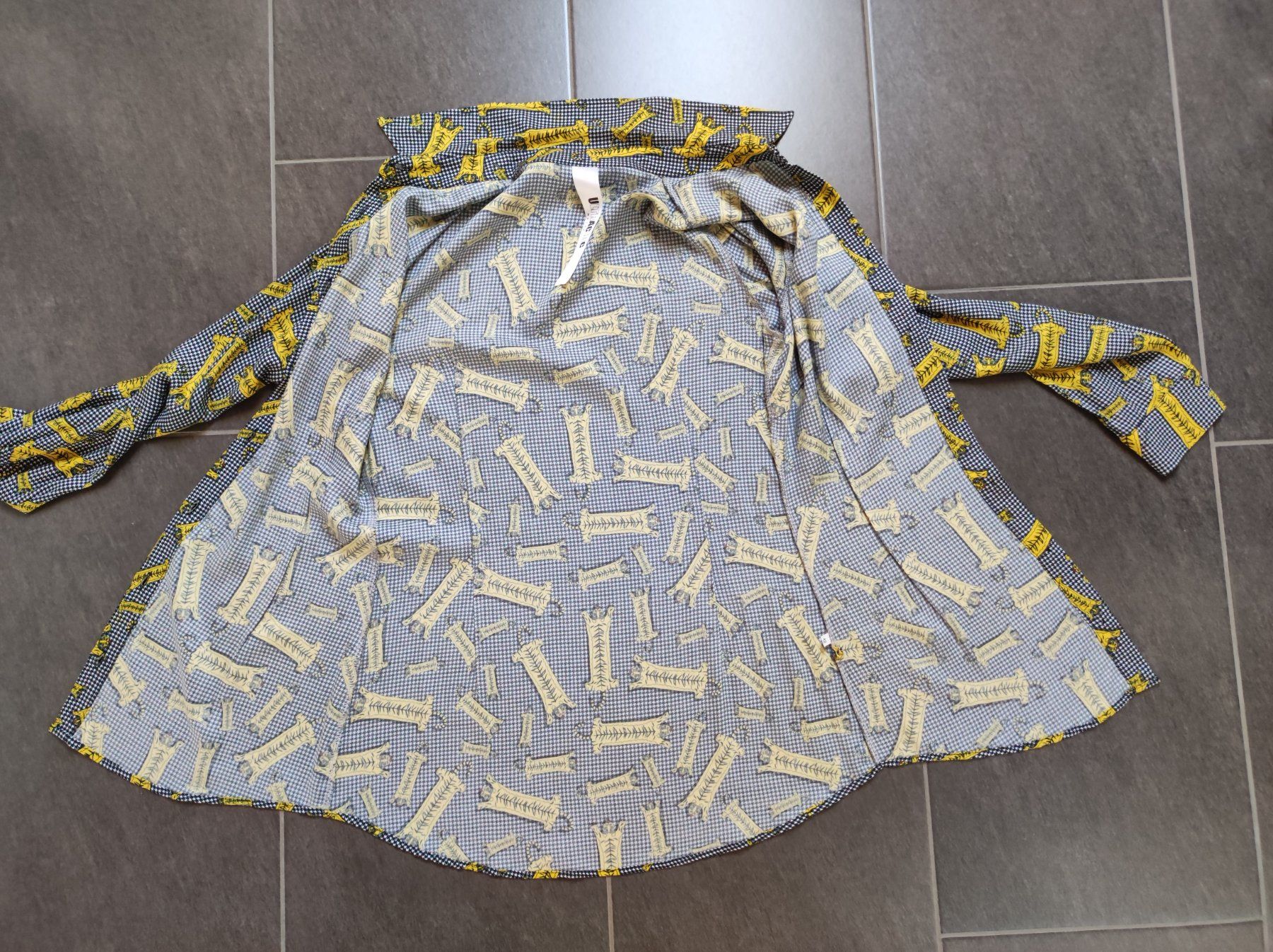 Camicette: Bluse von Ultrachic, Grösse 36, neu – Usato da Wohlen AG venduto da Tikale 4