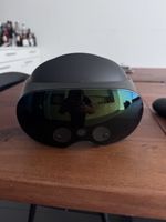 Meta Quest Pro VR-Brille  inkl. Controller & Ladestation