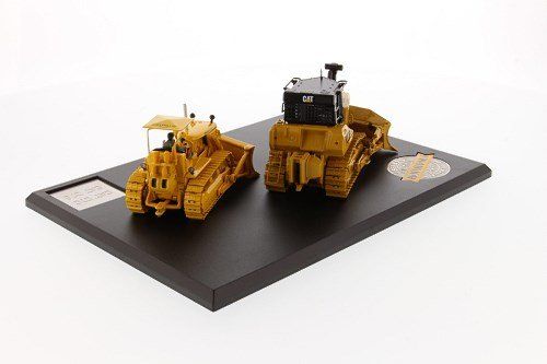 Caterpillar Kit di modellismo & Modellini statici: 1:50 dm CAT Track D7C & Cat D7E Set – Nuovo e nell'imballaggio originale da Affoltern am Albis venduto da Modellshop-8910 1