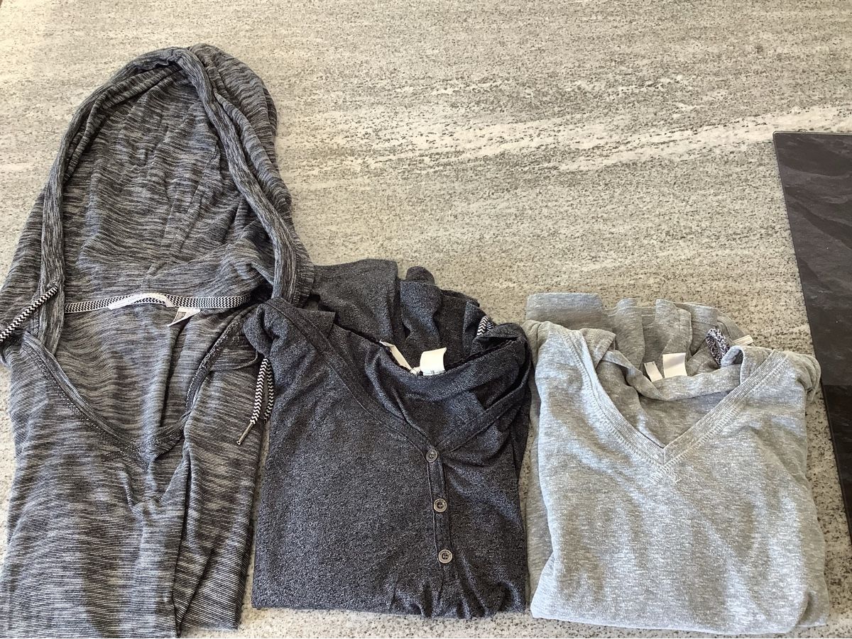O'Neill Tops: 3 pulls à capuche O’Neill t. XS *** – Gebraucht aus Granges -Paccot von Titi_1978