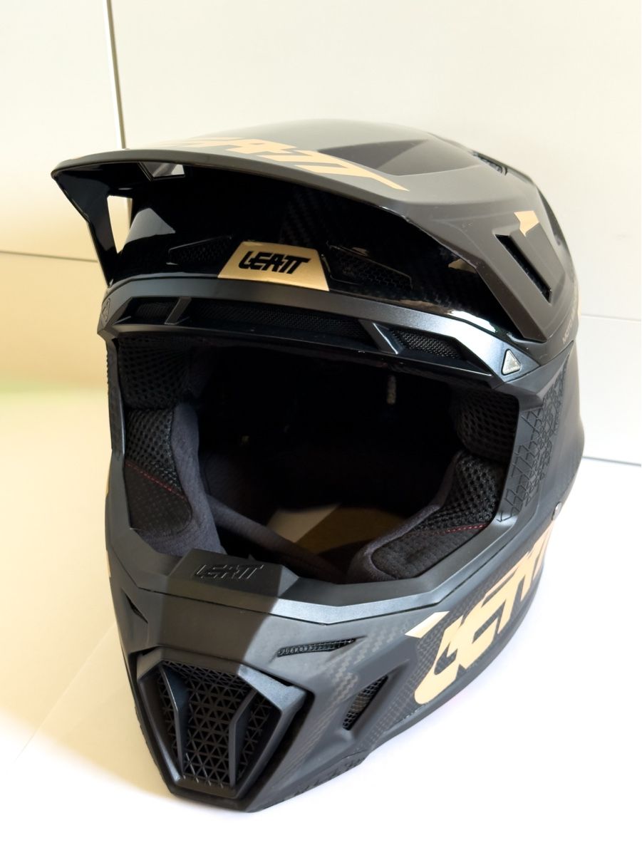 Leatt Helme & Visiere: Leatt Moto 9.5 MX Helmet Kit – Neu (gemäss Beschreibung) aus Azmoos von reb_2zxl 2