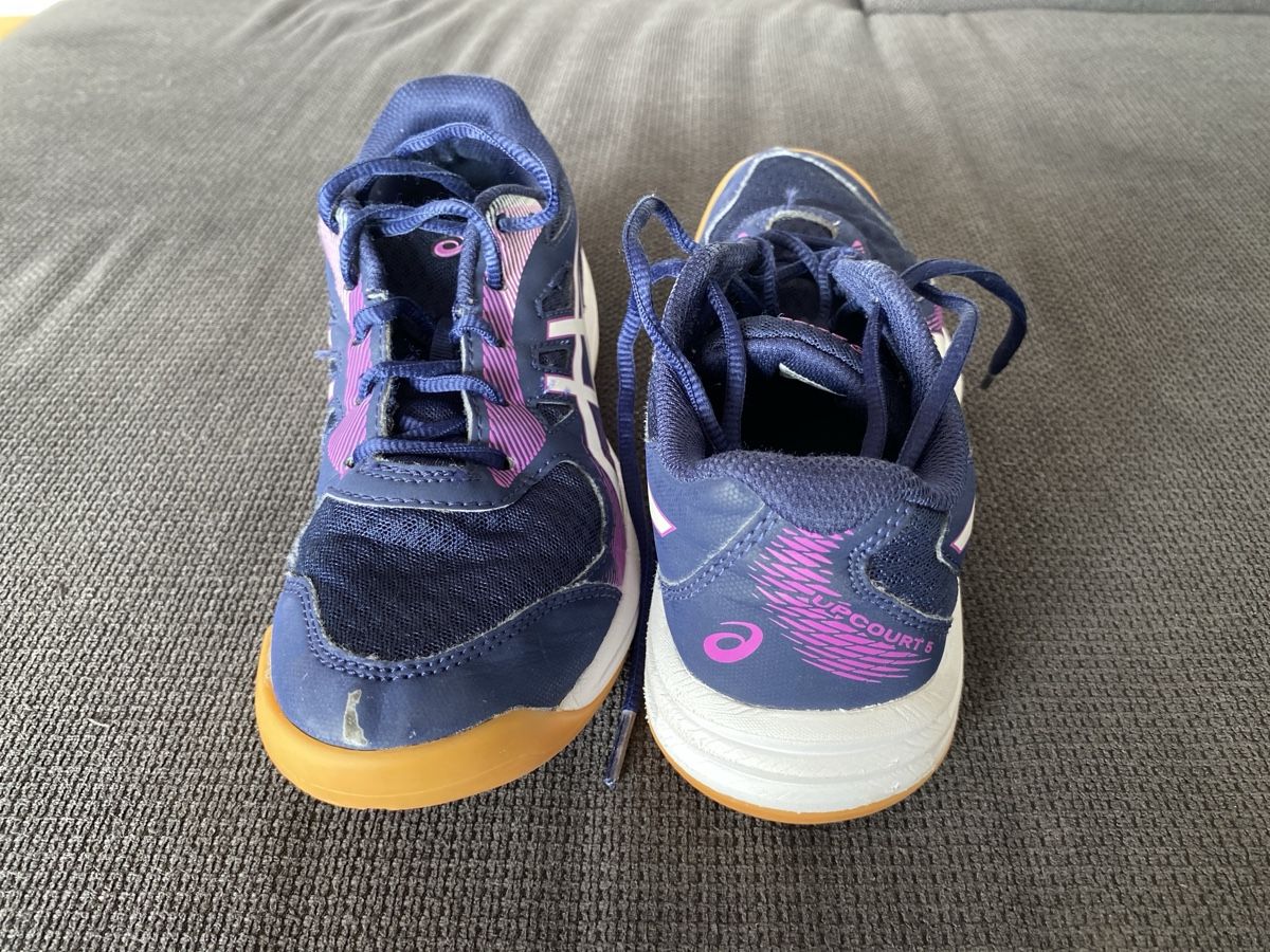 Asics Scarpe per ragazzi: Asics Hallenschuhe – Usato da Oberdiessbach venduto da Magalli 2