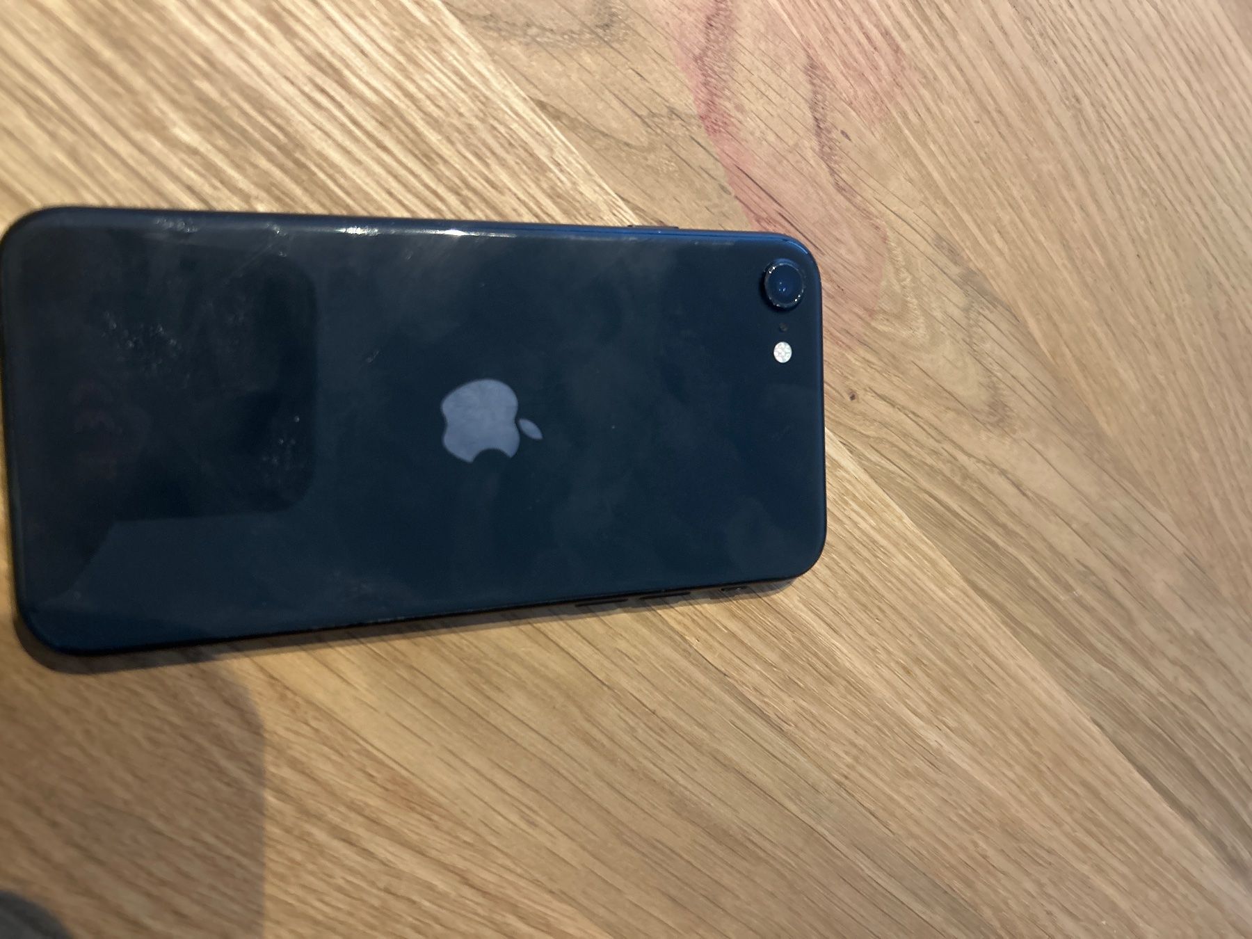 Apple Handys / Smartphones: Apple iPhone SE 2022 schwarz – Gebraucht aus Knutwil von mik_6zlj 1