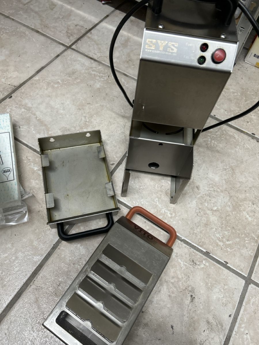 Cucine complete: Vito 30 Frittierölfilter Gastro – Usato da Basel venduto da BAD-1 2