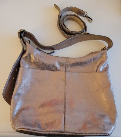 White Stuff Ledertasche hellbraun metallic