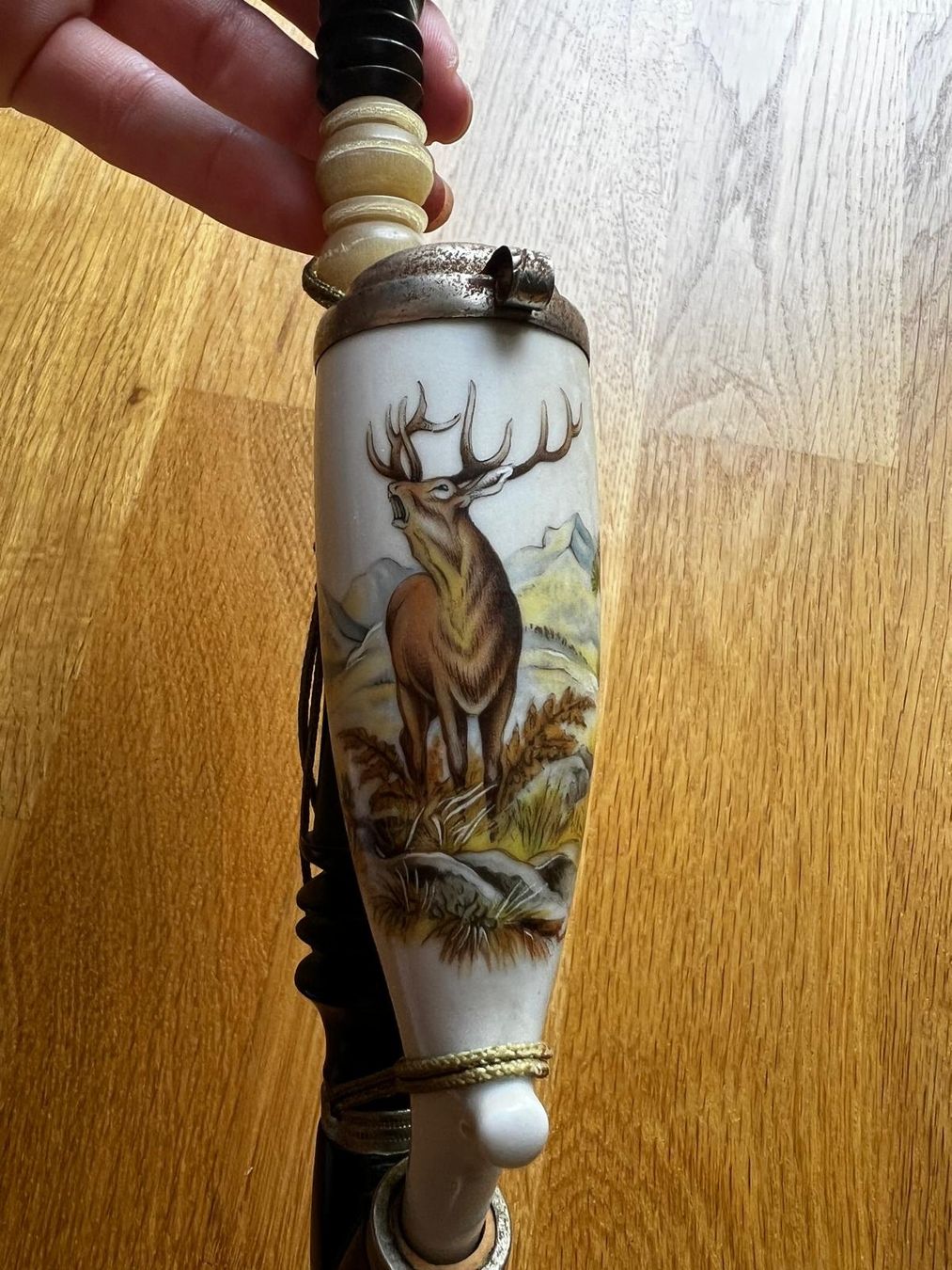 Pipes & Accessoires: Antike Tabakpfeife handgeschnitzt aus Hirschgeweih – D'occasion à Schlieren par Wizza 2