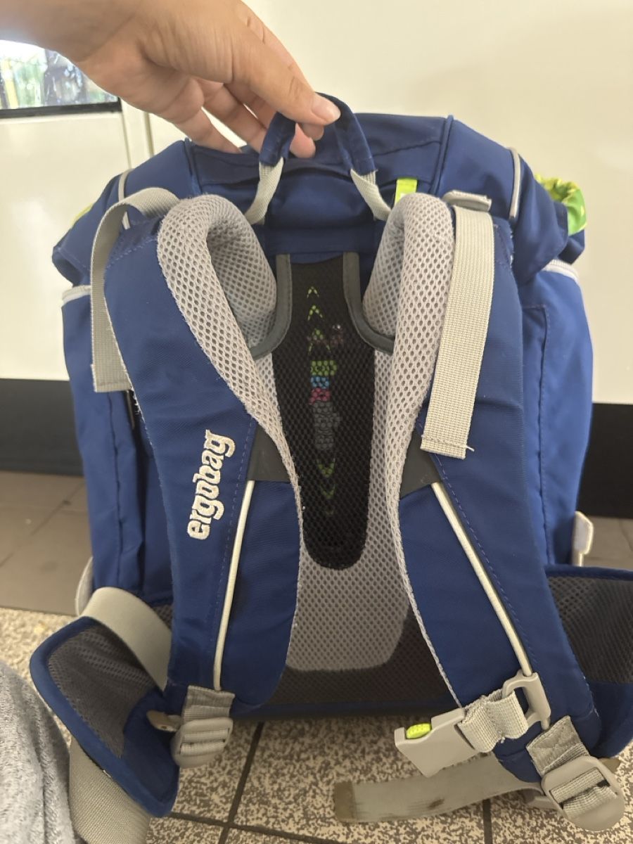 Ergobag Borse & Zaini: Schulrucksack Ergobag blau gebraucht Jungs  – Usato da Liestal venduto da sha_92sb 3