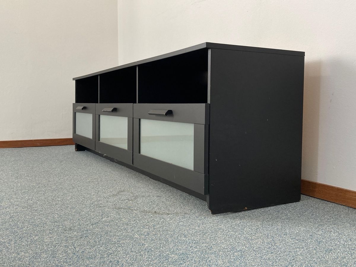 Mobili TV: Shelf for TV – Usato da Lausanne venduto da mar_mz5y 2