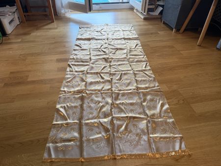 Edler Schal / Tuch gemustert, neuwertig