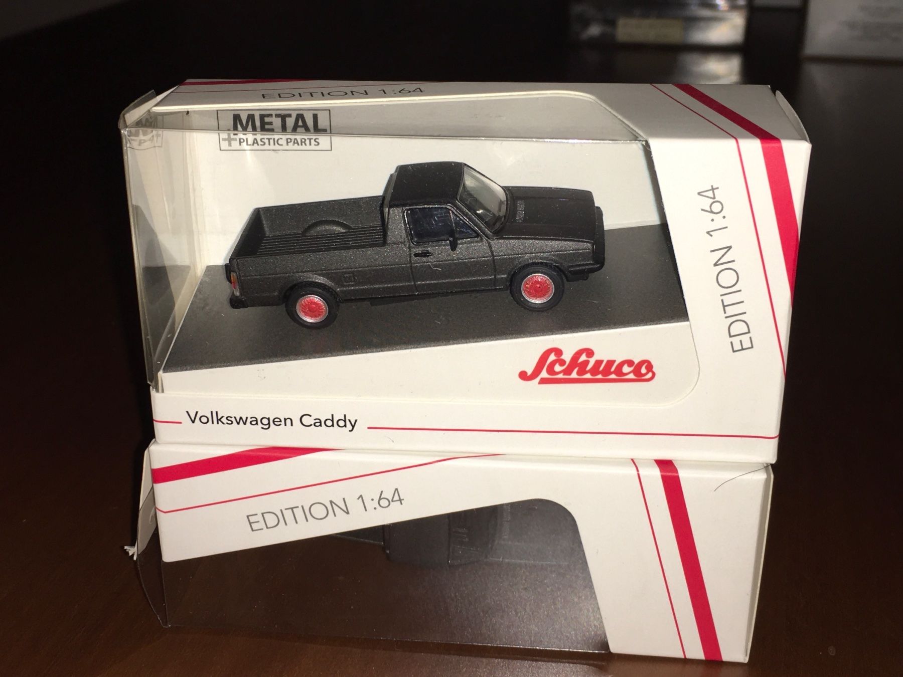 Volkswagen Modellini d'auto: VW Golf Caddy 1/64 Volkswagen Caddy Golf – Nuovo e nell'imballaggio originale da Wohlen AG venduto da PrivatSammlung