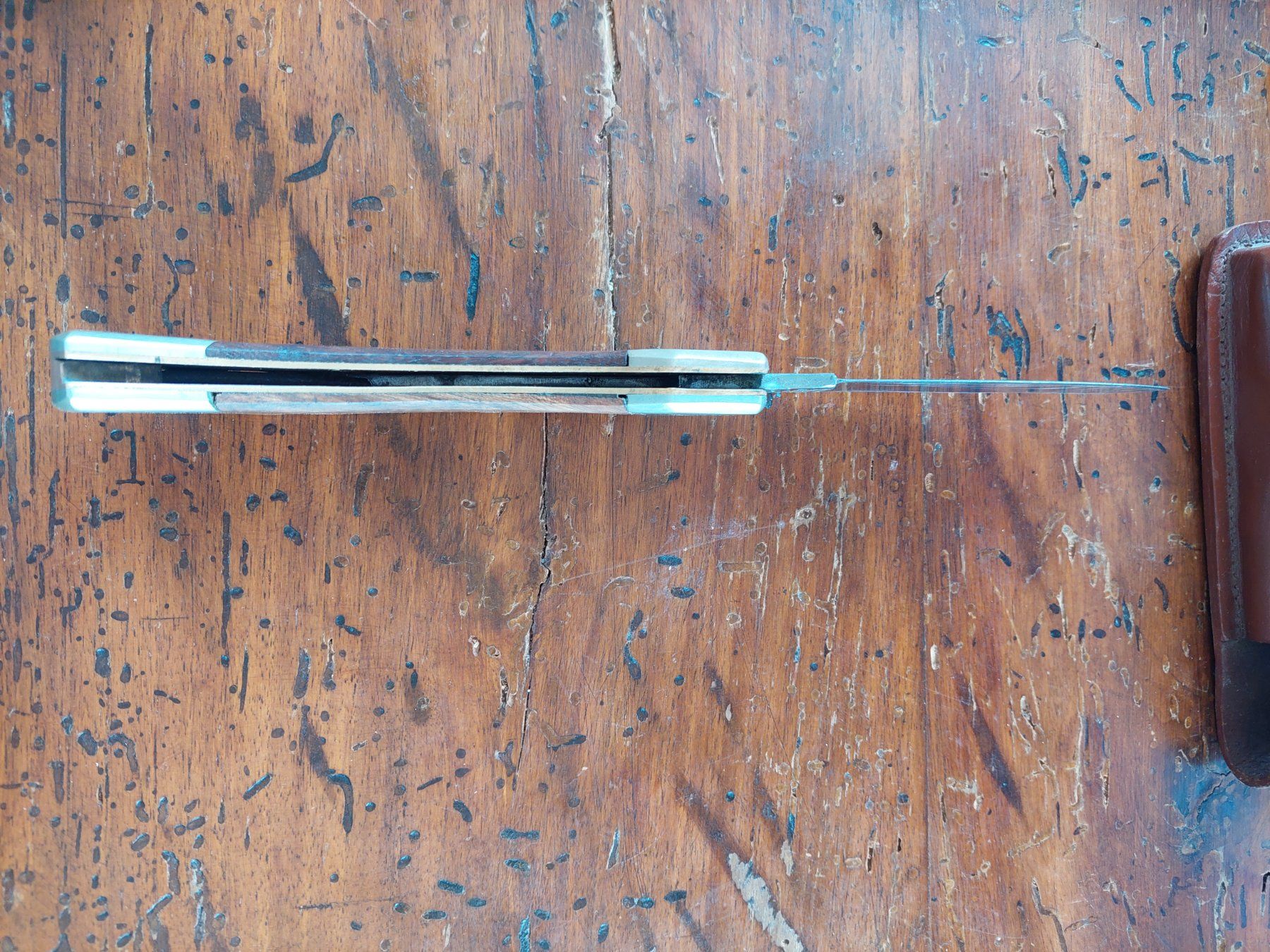 Accessori: Messer Klaas Crown mit Etui – Usato da Valbella venduto da Smakes 3