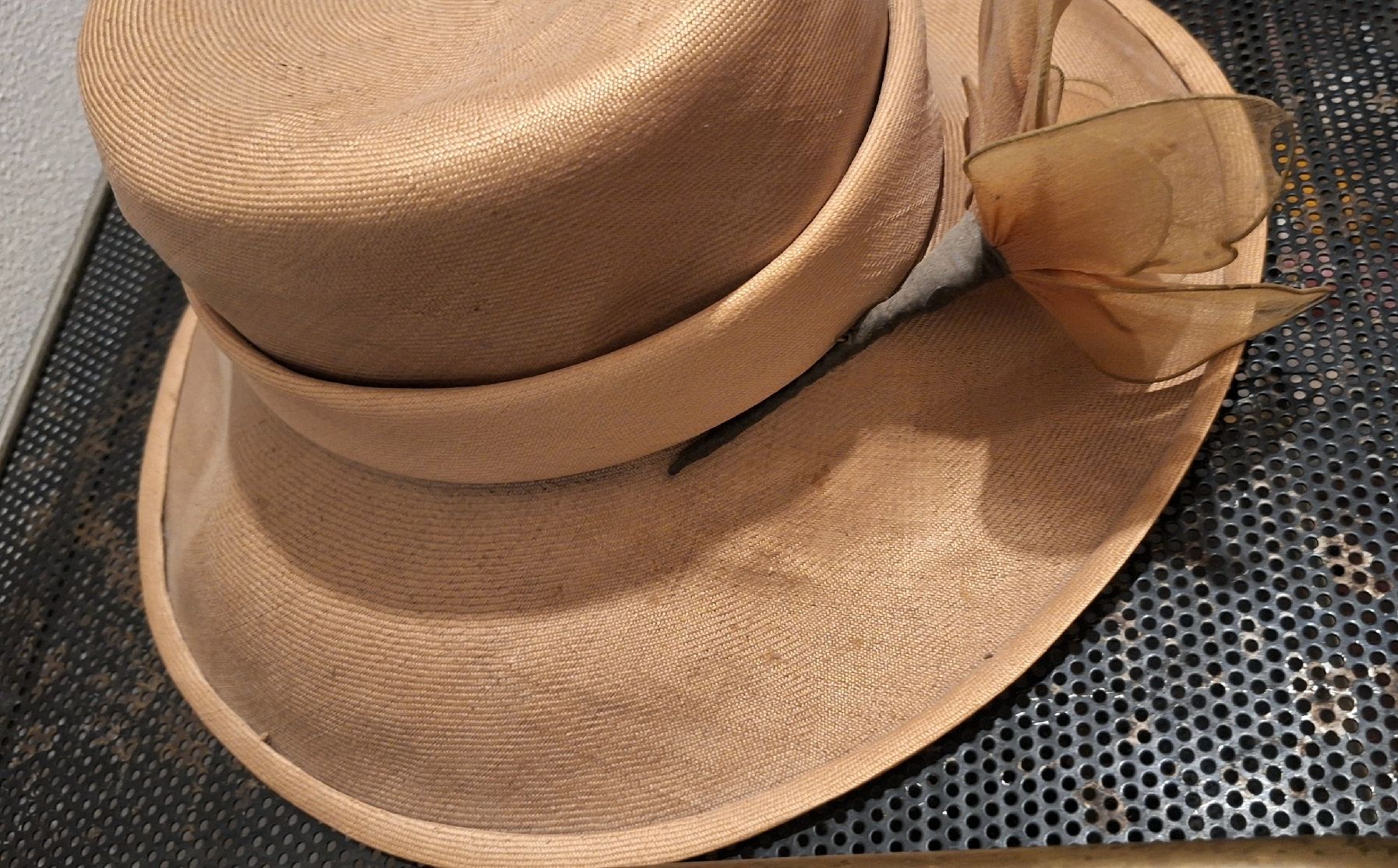 Hüte, Mützen & Caps: antiker Strohhut , Stroh👒 – Gebraucht aus Emmenbrücke von abu_9mj8 4