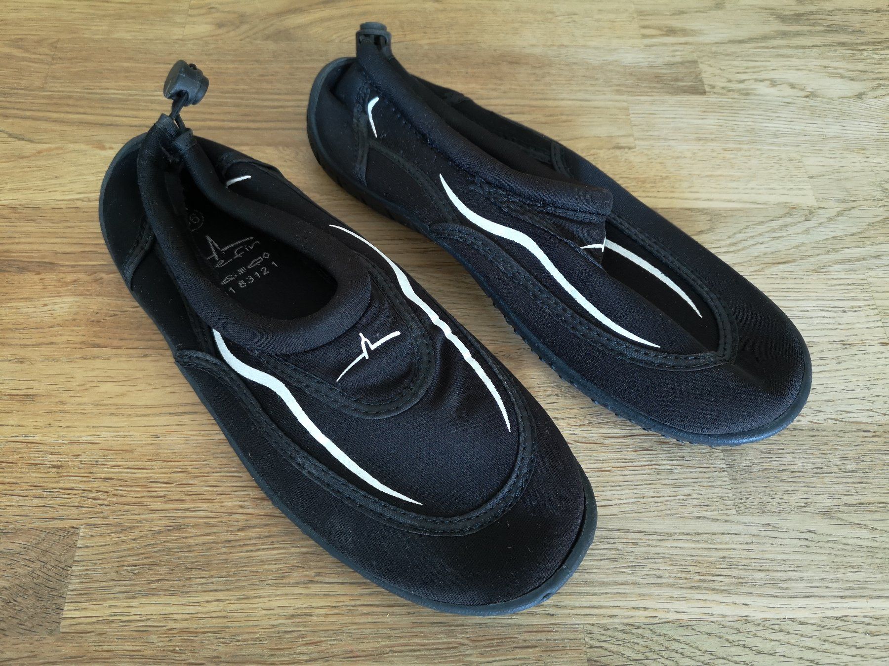 Schuhe für Jungen: Kinder Badeschuh Gr. 36 – Gebraucht aus Amriswil von Mat08