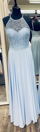 Traumhaftes hellblaues Spitzen-Abendkleid. NEU Gr. 46