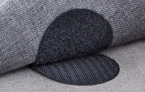 Sticker: 5 x Klettverschluss Pad doppelseitig klebend Sofa Teppich – Nuovo e nell'imballaggio originale da Dättlikon venduto da easythings 5
