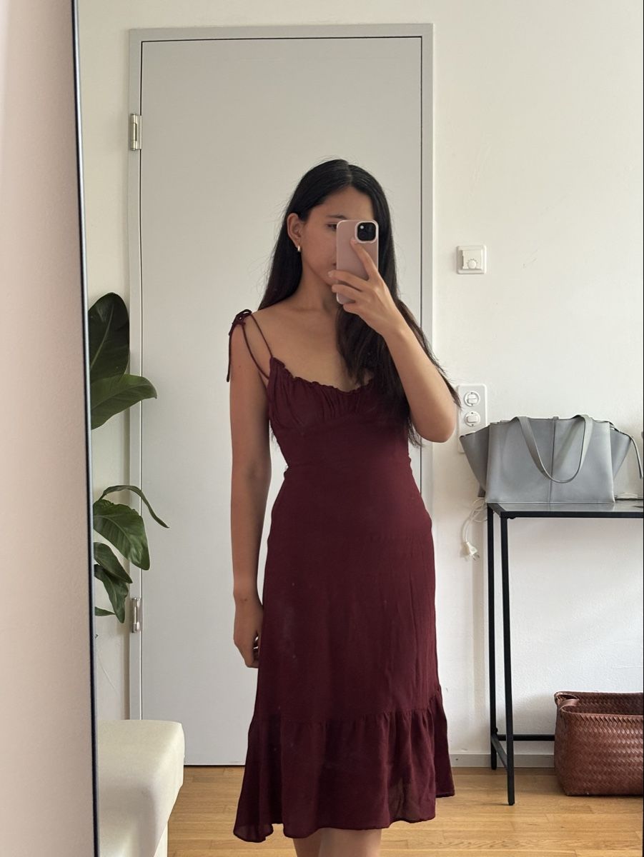 Reformation Vestiti: Reformation Midi Dress size S/4 – Usato da Zürich venduto da lydia_l 6
